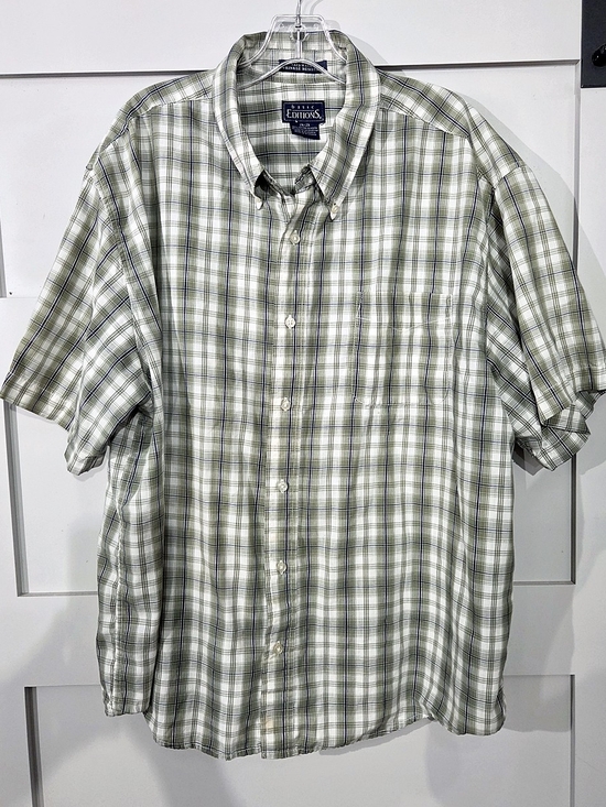 Basic Editions Other - Basic Editions Men’s Olive and White Plaid Button-Down Shirt
